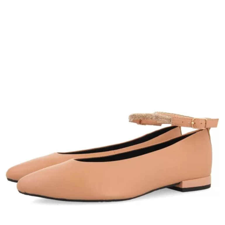 Gioseppo Ballet Pumps*Menno Women'S Nude Leather Ballet Flats With A Rhinestone Strap